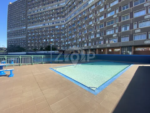 Apartment / Flat in Amanzimtoti — photo 1 of 14