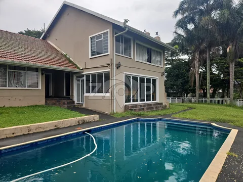 Residential Property in Amanzimtoti — photo 1 of 17