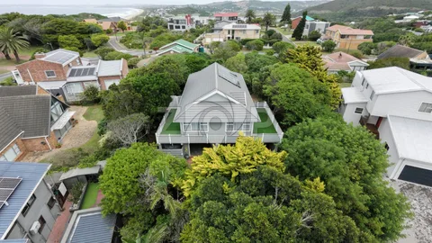 Residential Property in Mossel Bay — photo 1 of 31
