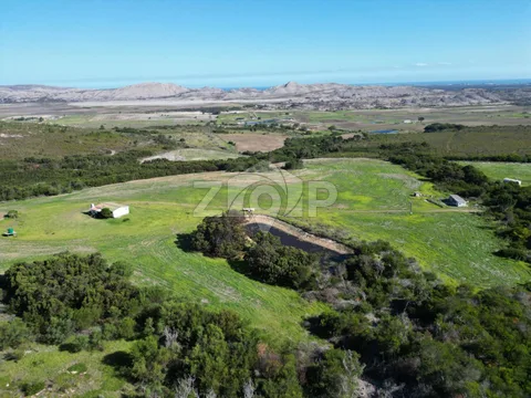 Farm Land with Residence in Baardskeerdersbos — photo 1 of 26