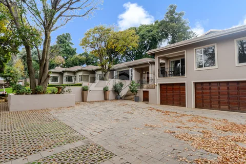 Residential Property in Bedfordview — photo 1 of 12