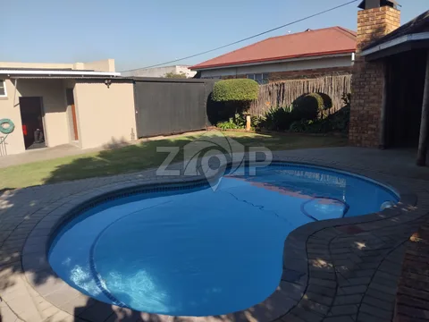 Residential Property in Germiston — photo 1 of 22