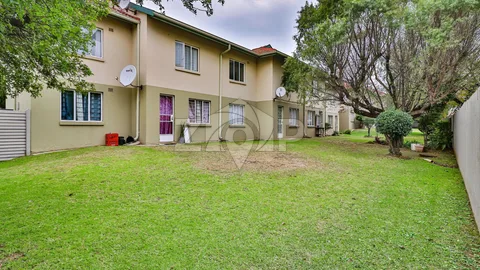 Apartment / Flat in Eden Glen — photo 1 of 9