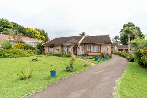 Residential Property in Queensburgh — photo 1 of 27