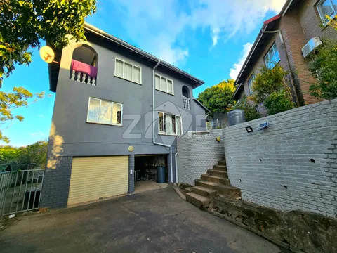 Residential Property in Shallcross — photo 1 of 27