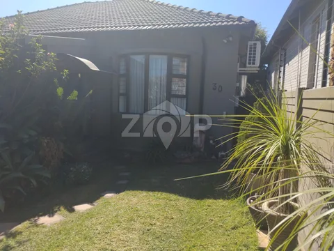 Residential Property in Kensington — photo 1 of 23