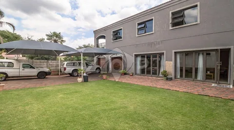 Residential Property in Sunnyridge — photo 1 of 27
