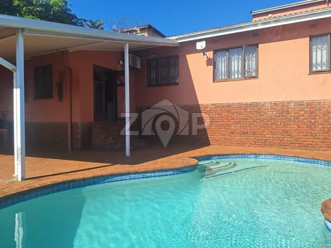 Residential Property With Income Units in Bluff — photo 1 of 14