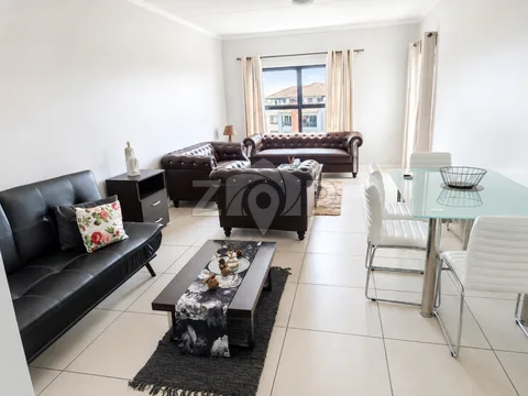 Townhouse in Greenstone Hill — photo 1 of 10