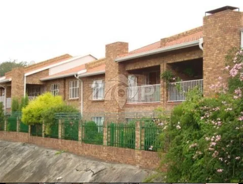 Townhouse in Eastleigh — photo 1 of 7