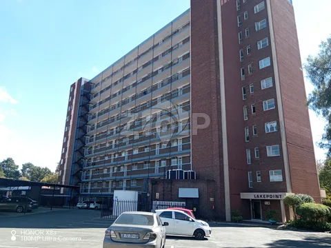 Apartment / Flat in Denlee — photo 1 of 11