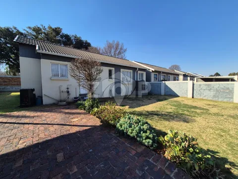 House in Germiston — photo 1 of 7