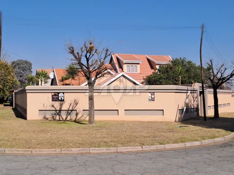 House in Sunnyridge — photo 1 of 7