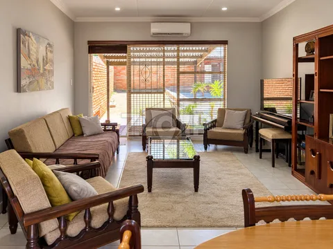 Townhouse in Navalsig — photo 1 of 18